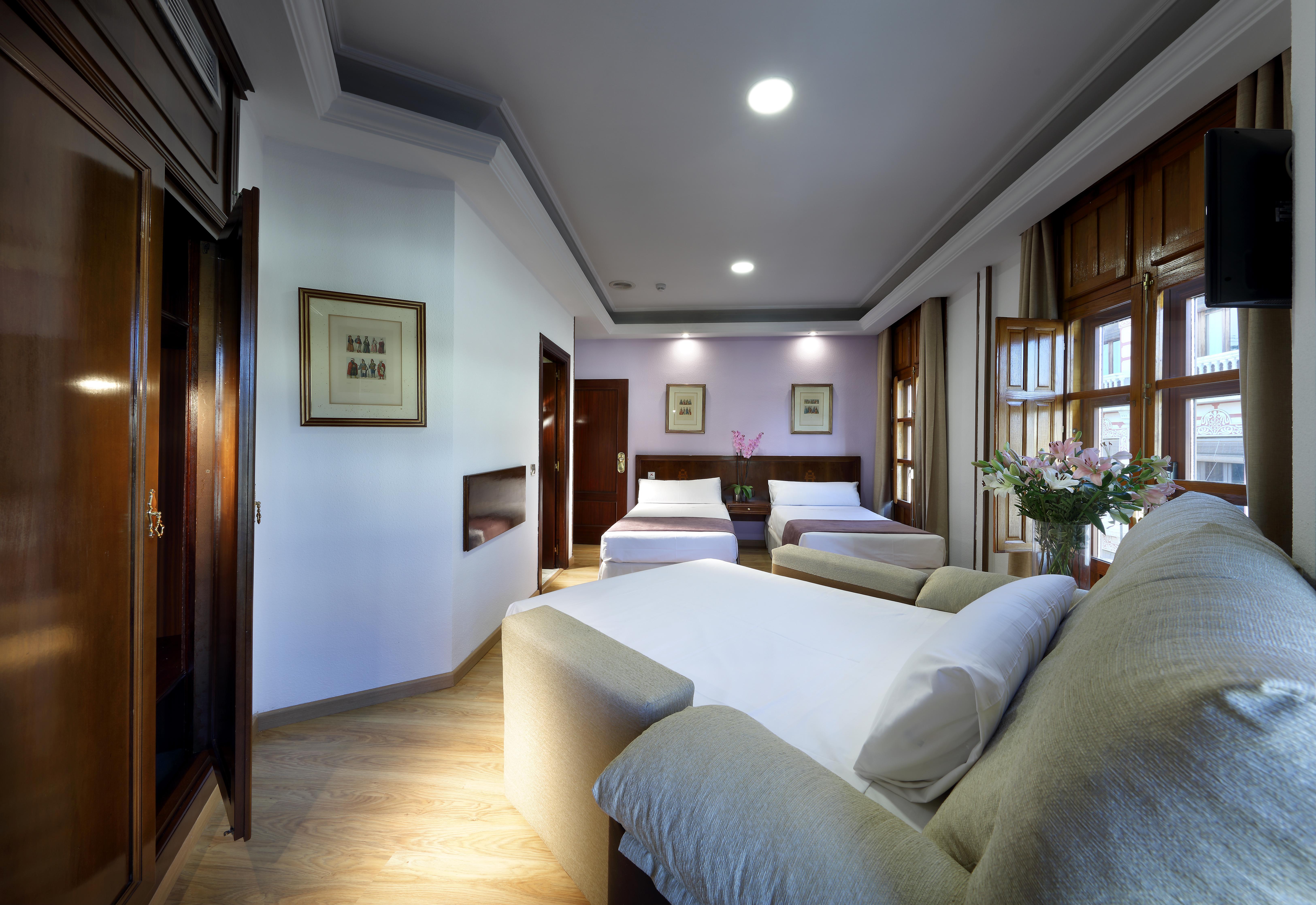 Exe Triunfo Granada Hotel Ngoại thất bức ảnh