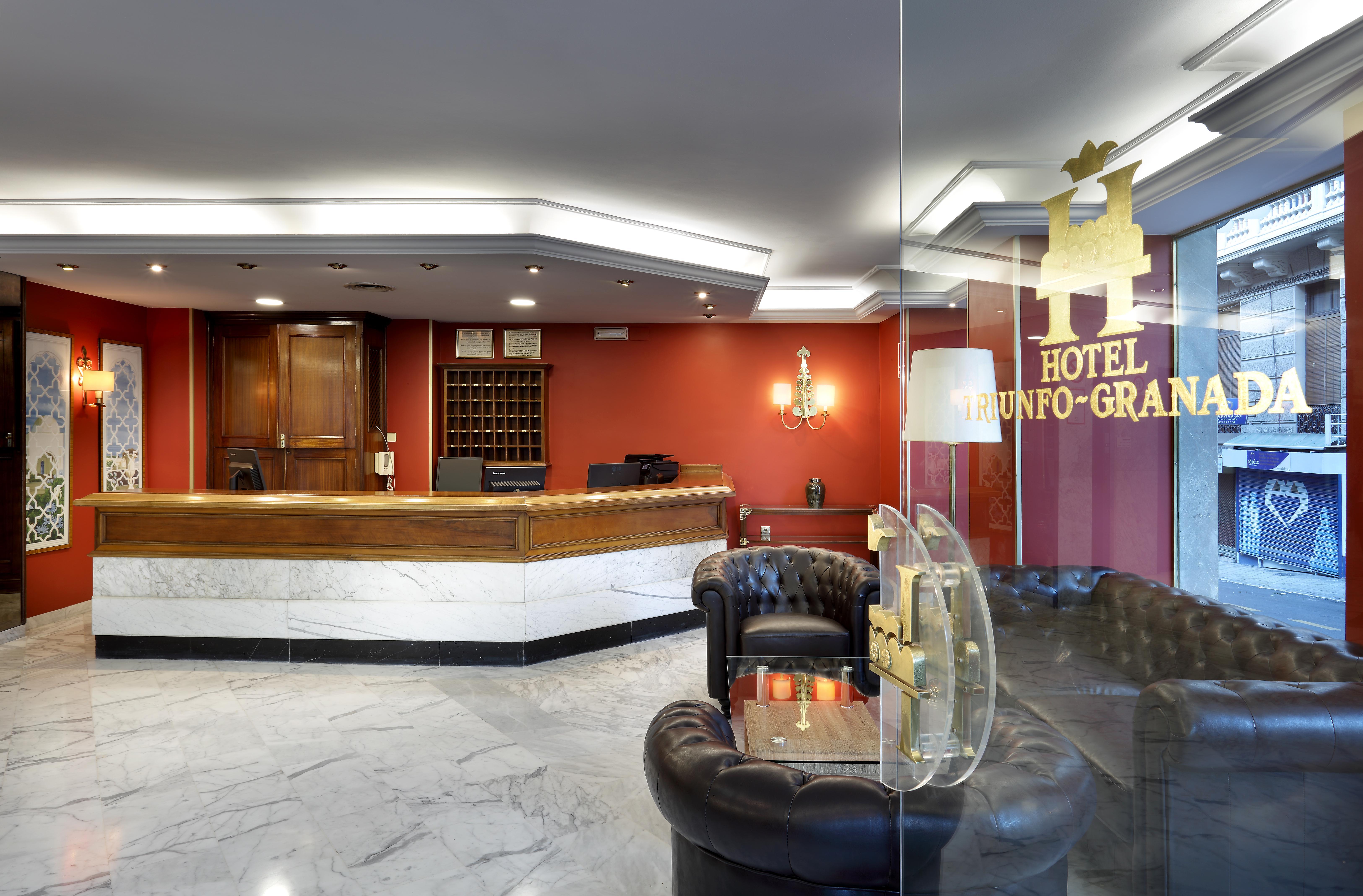 Exe Triunfo Granada Hotel Ngoại thất bức ảnh