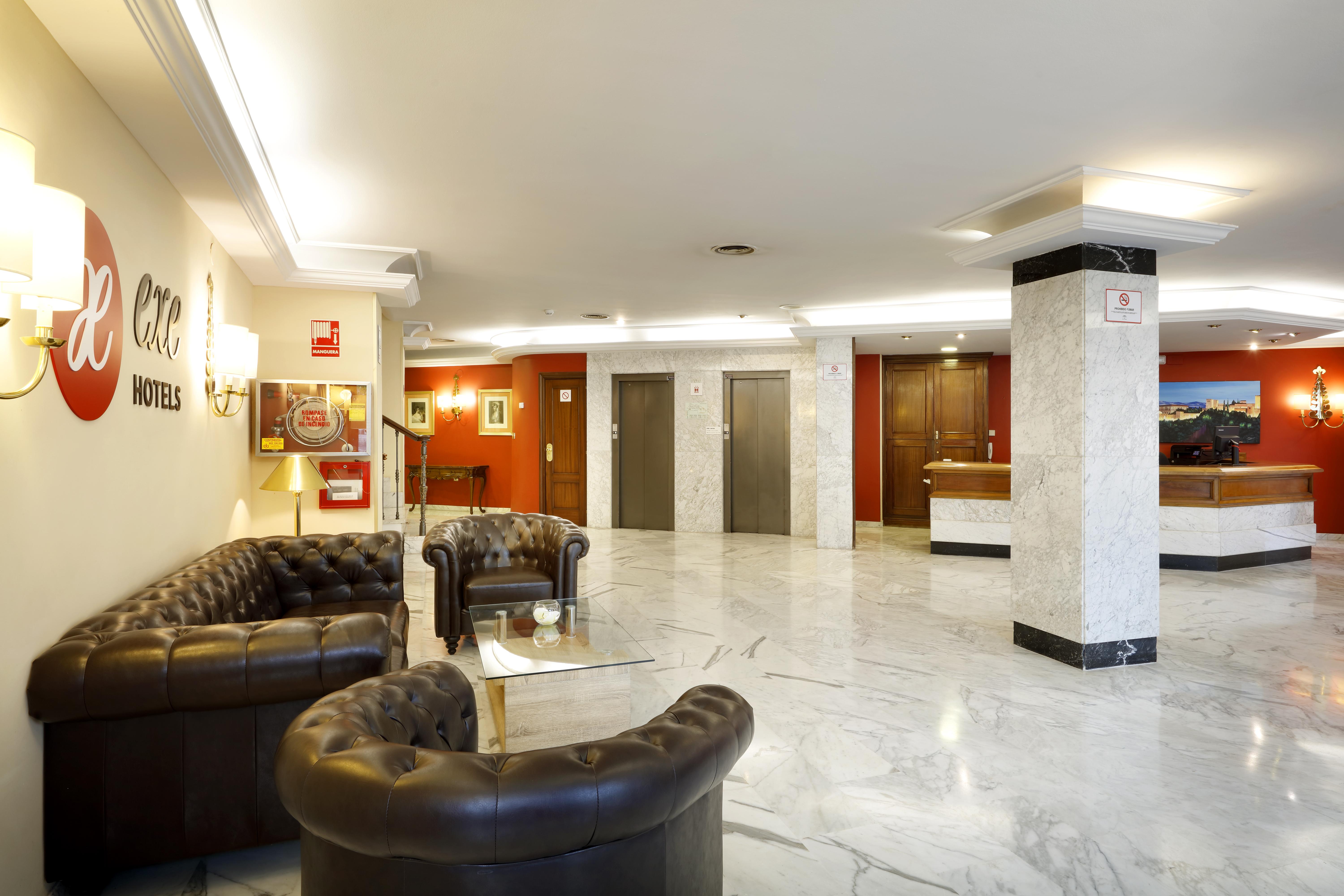 Exe Triunfo Granada Hotel Ngoại thất bức ảnh